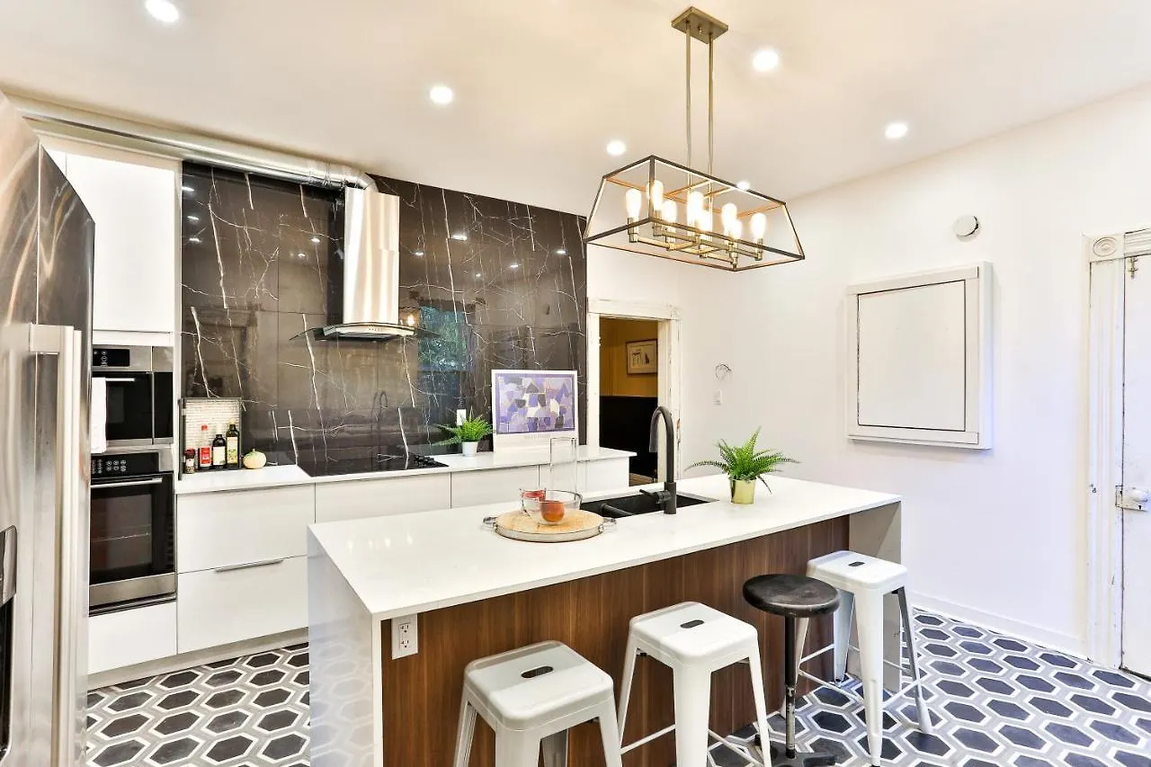 Eclectic Victorian West House 5*, 多伦多