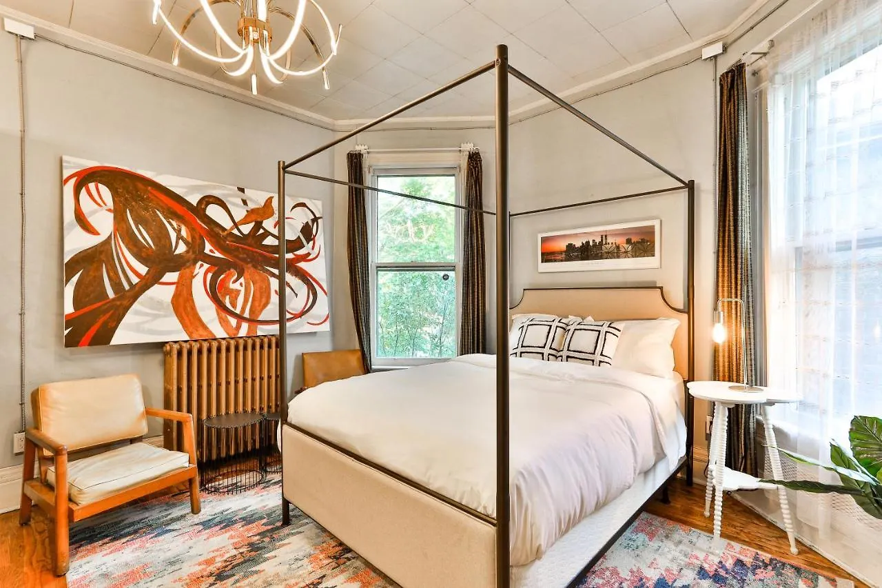 Eclectic Victorian West House 5*, 多伦多