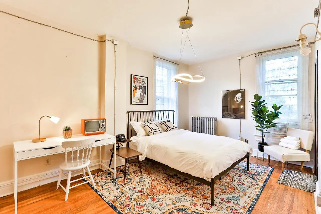 Eclectic Victorian West House 5*, 多伦多 加拿大